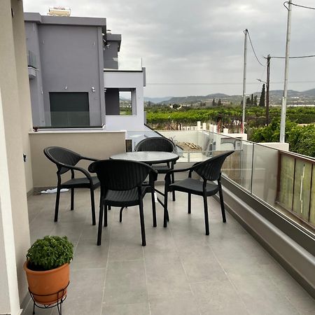 Villa Maria Eirini Лехаио Экстерьер фото